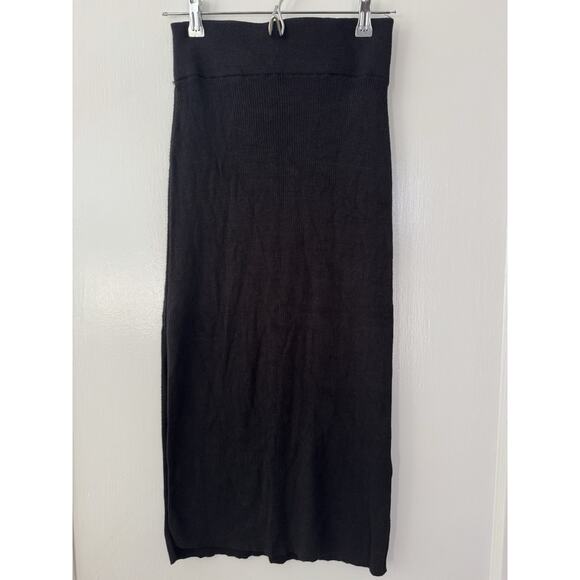 Free People Solid Black Long Maxi Skirt Split Hem Boho Straight Size X SMALL - Picture 1 of 6